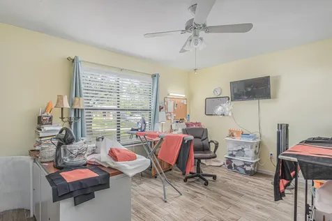 1384 SW Axtell Avenue Port St Lucie FL 34953