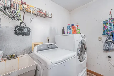 1384 SW Axtell Avenue Port St Lucie FL 34953