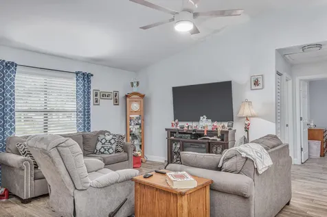 1384 SW Axtell Avenue Port St Lucie FL 34953