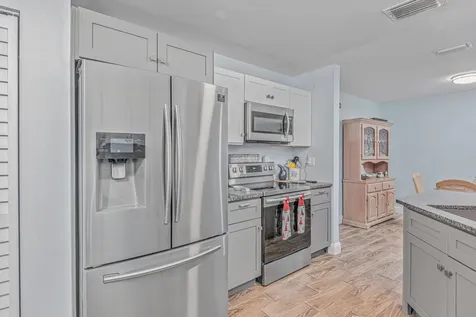 1384 SW Axtell Avenue Port St Lucie FL 34953