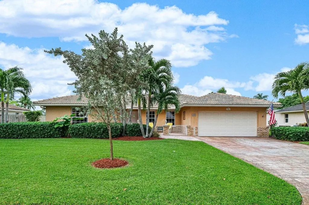 246 NW 89th Avenue Coral Springs FL 33071
