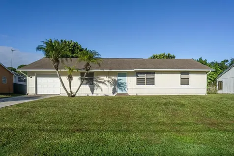 1009 SW Cairo Avenue Port St Lucie FL 34953
