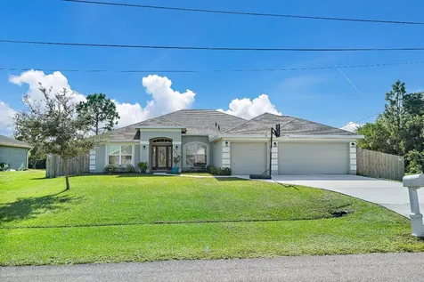 1018 SW Jericho Avenue Port St Lucie FL 34953