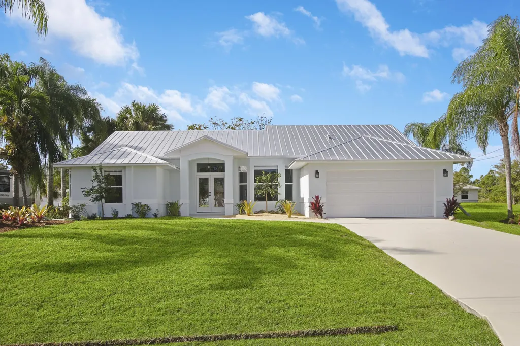 2510 SW Choctaw Street Port St Lucie FL 34953