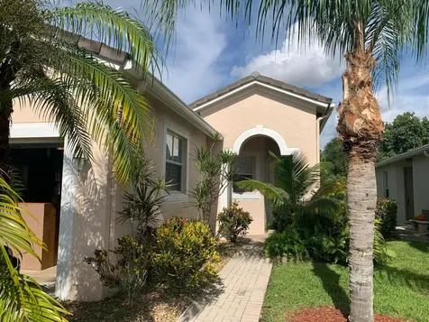 891 SW Rocky Bayou Terrace Port St Lucie FL 34986