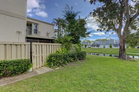 12114 Regal Court S Wellington FL 33414
