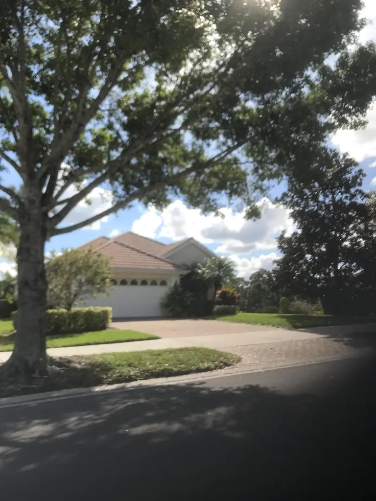 822 SW Lake Charles Circle Port St Lucie FL 34986