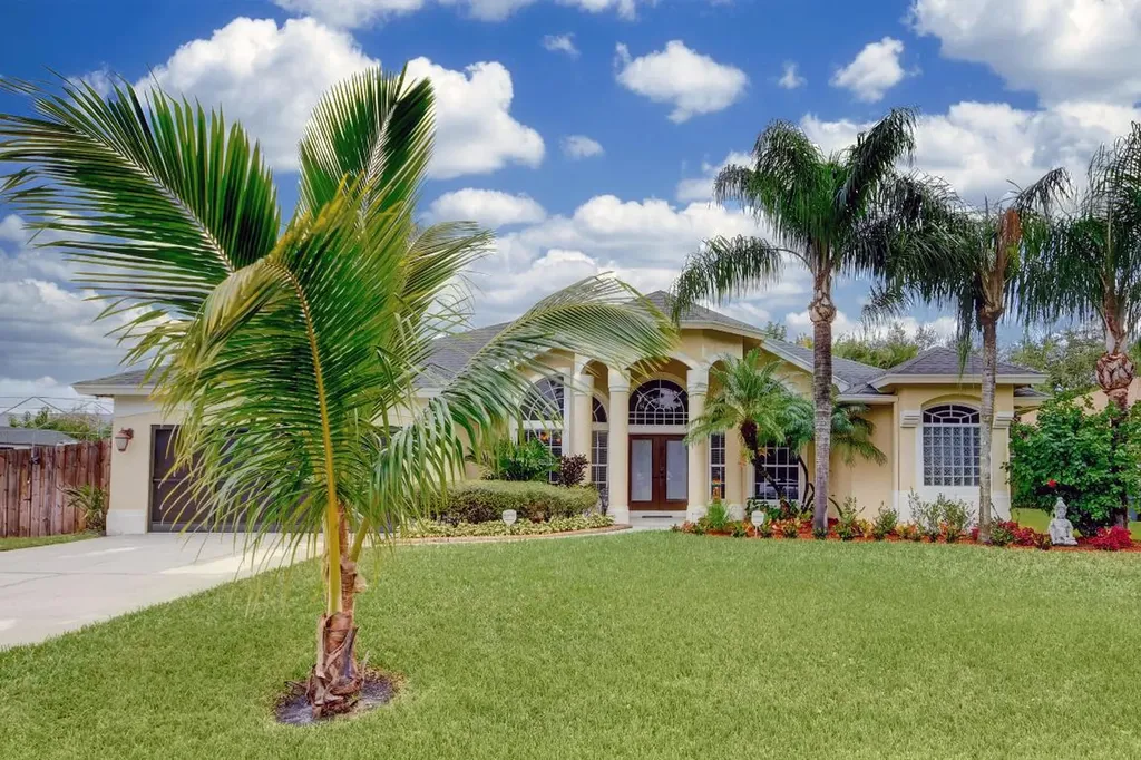 3267 SW Esperanto Street Port St Lucie FL 34953