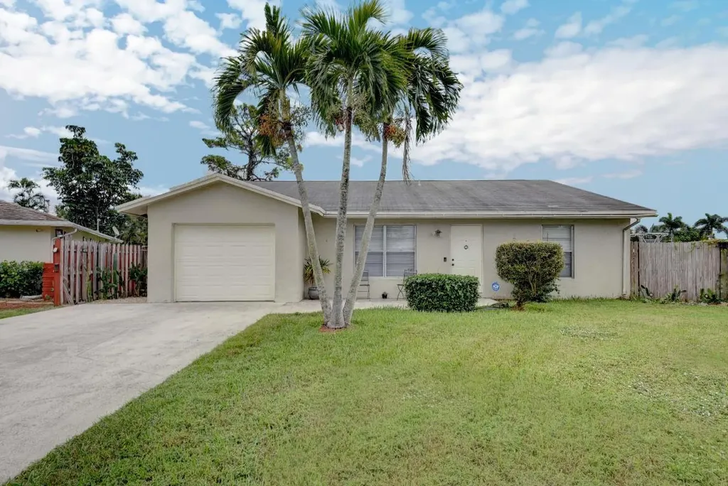 3584 Harwich Court Greenacres FL 33467