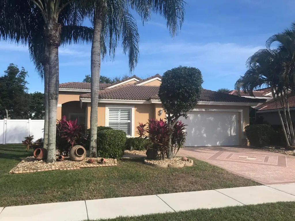 5013 Prairie Dunes Village Circle Lake Worth FL 33463