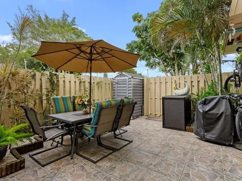 2622 NW 7th Court Delray Beach FL 33445