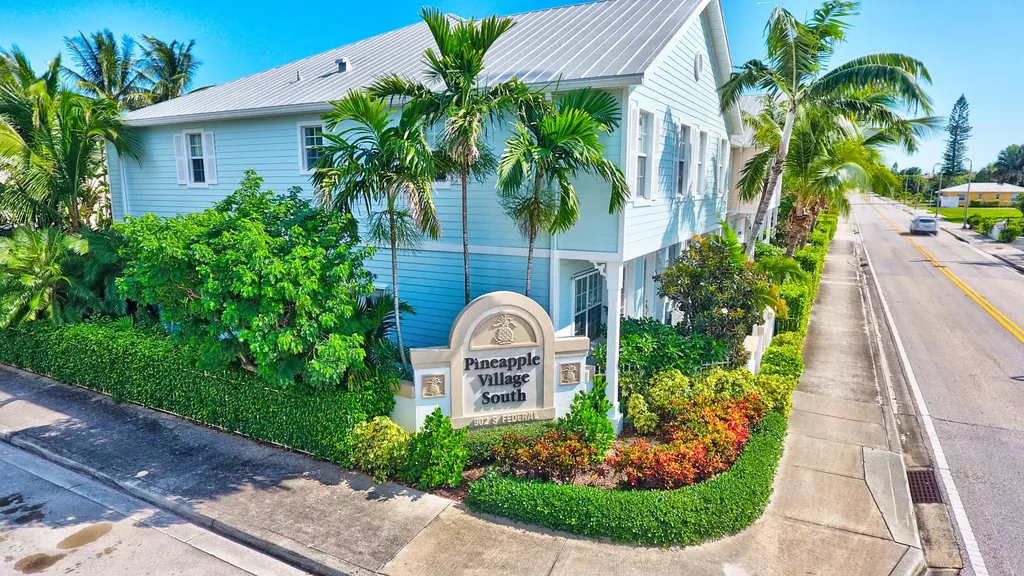 902 S Federal Highway Lake Worth Beach FL 33460