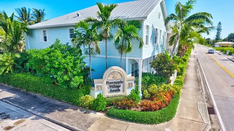 902 S Federal Highway Lake Worth Beach FL 33460