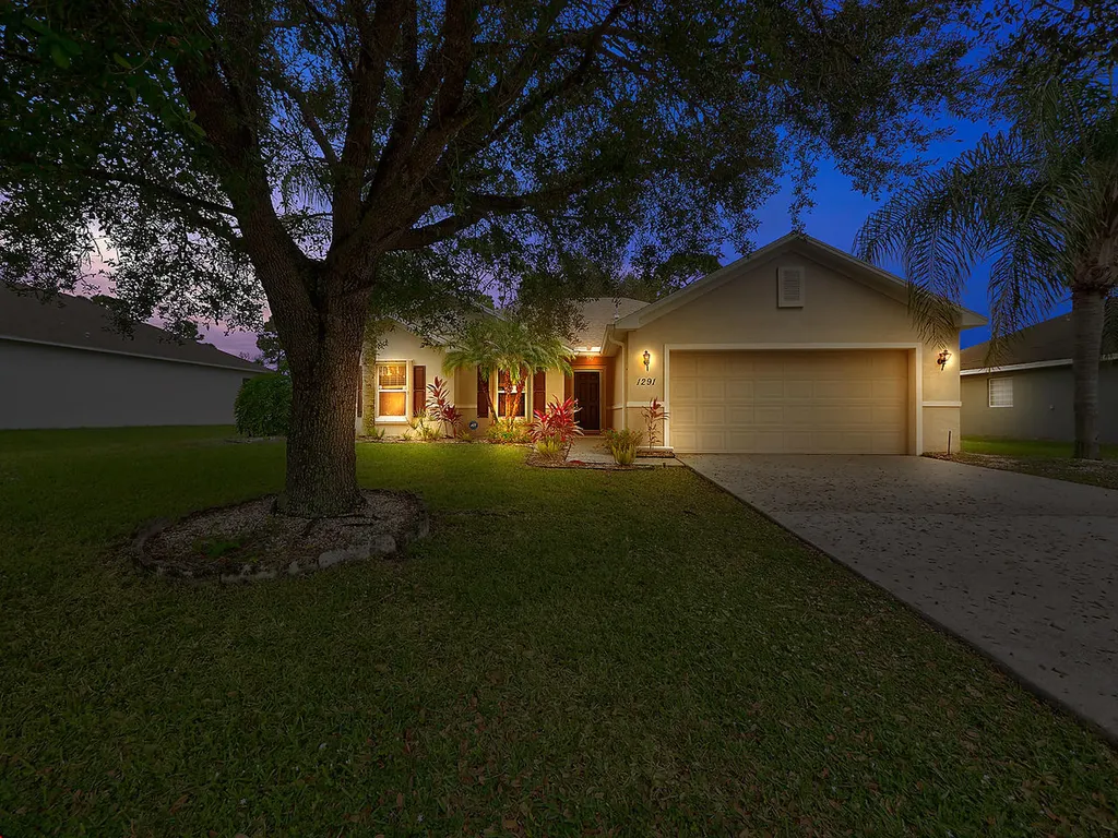 1291 SW Sudder Avenue Port St Lucie FL 34953