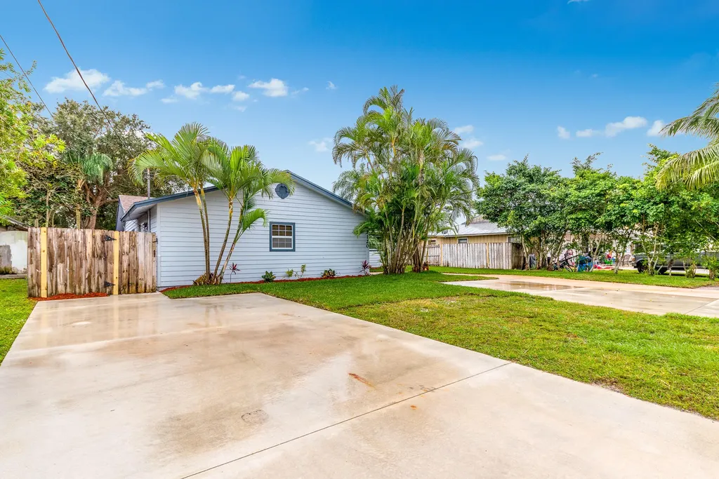 1120 SW 31st Street Palm City FL 34990