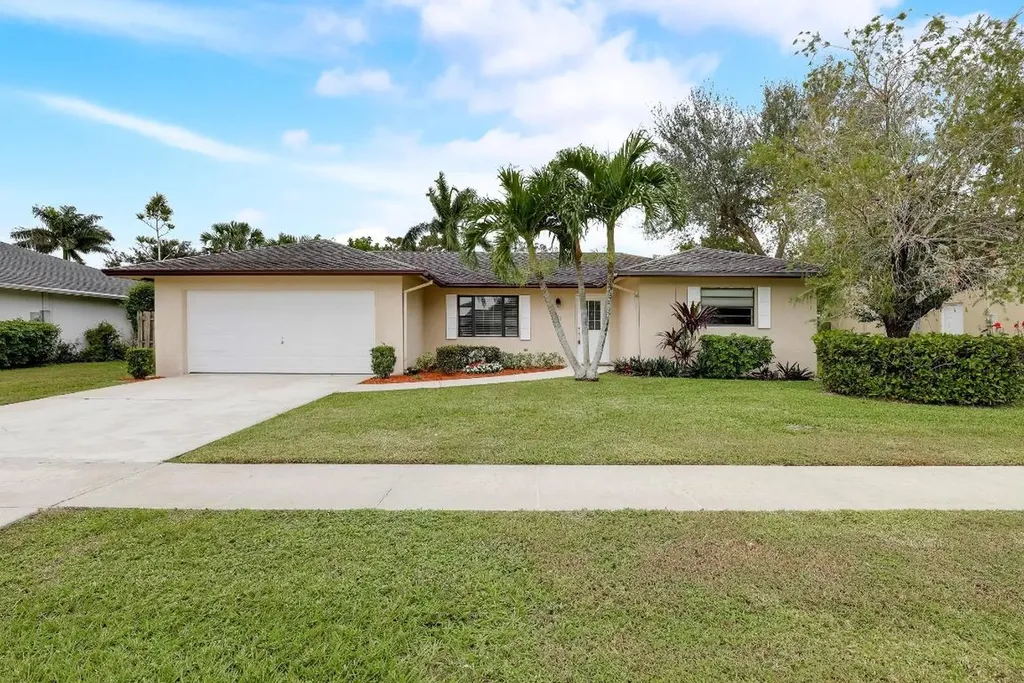 1333 Niantic Terrace Wellington FL 33414