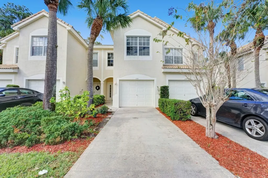 1142 Woodfield Court Greenacres FL 33415