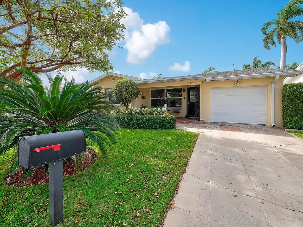 1709 N J Terrace Lake Worth Beach FL 33460