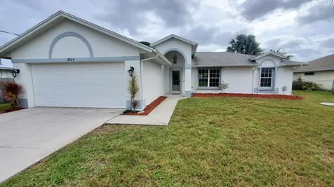 2544 SE Grand Drive Port St Lucie FL 34952