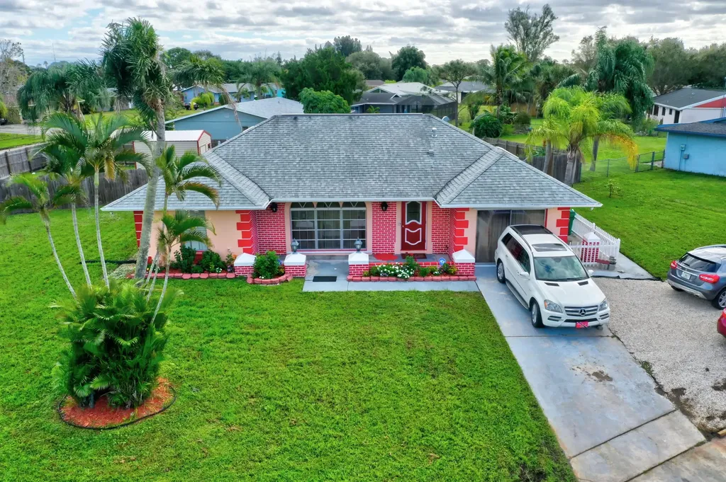 333 NE Surrey Street Port St Lucie FL 34983
