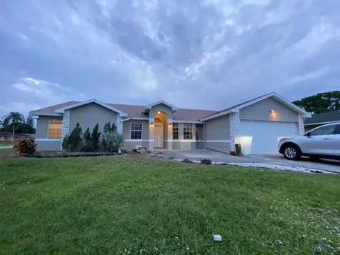 274 SE Whitmore Drive Port St Lucie FL 34984