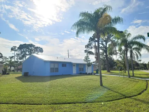 1198 SE Stewart Road Port St Lucie FL 34952