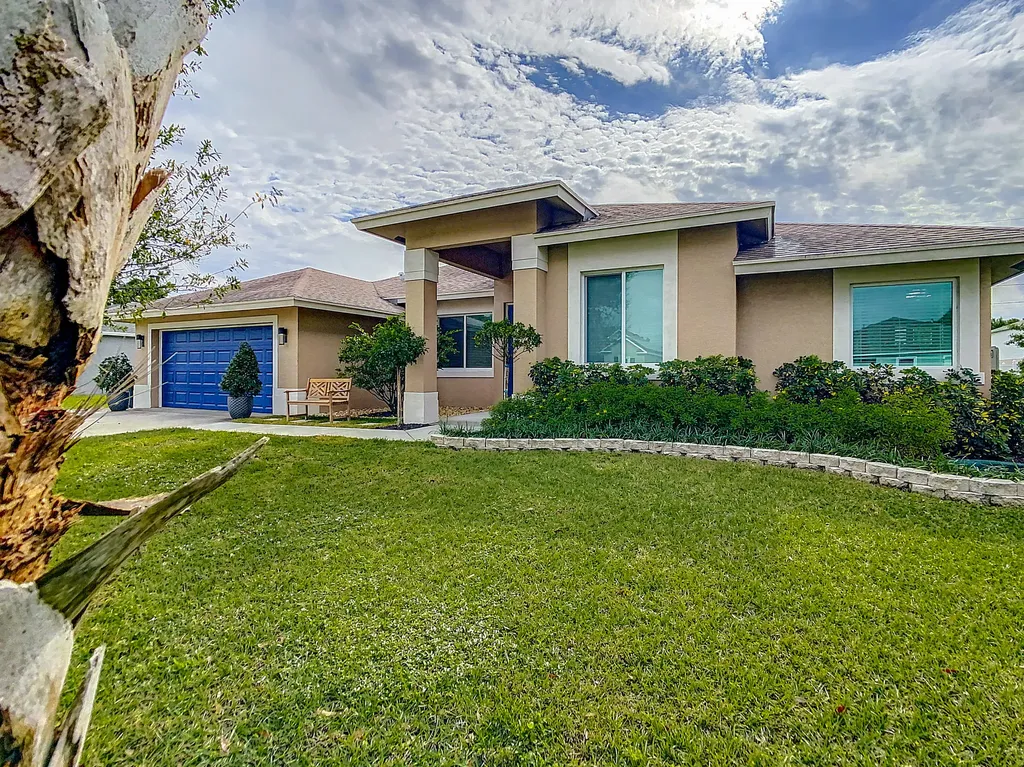 972 SW Jasper Avenue Port St Lucie FL 34953