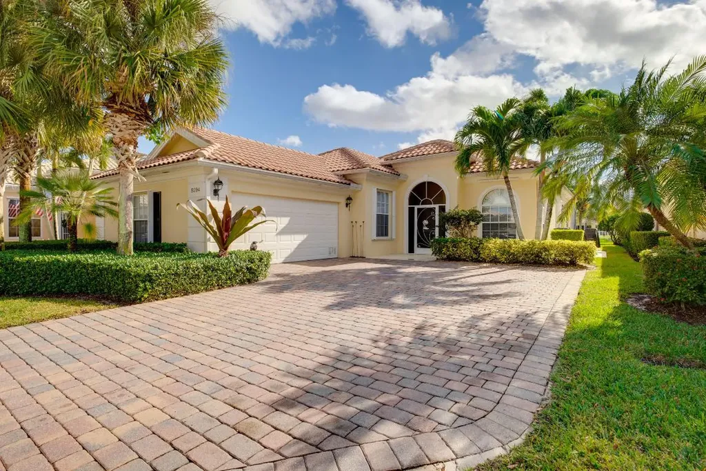 8294 Pine Cay Road Wellington FL 33414