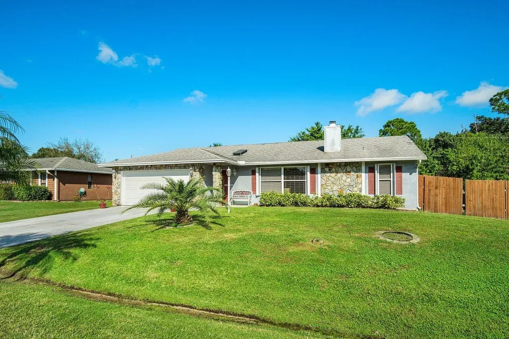 131 SW Inwood Avenue Port St Lucie FL 34984