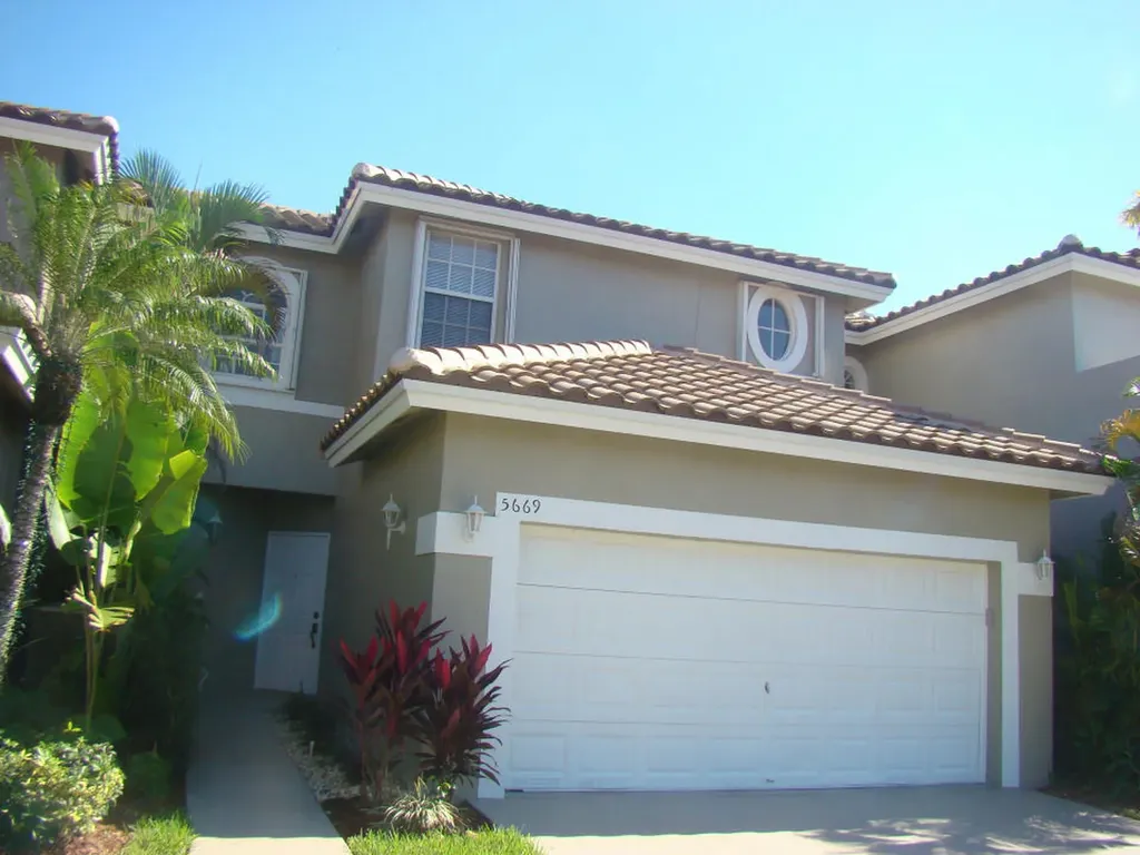 5669 NW 117th Avenue Coral Springs FL 33076