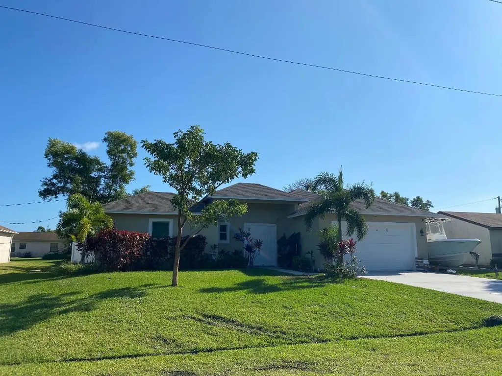 2549 SE Calais Street Port St Lucie FL 34952