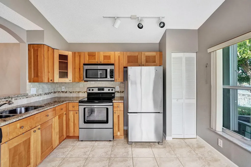 7140 Burgess Drive Lake Worth FL 33467