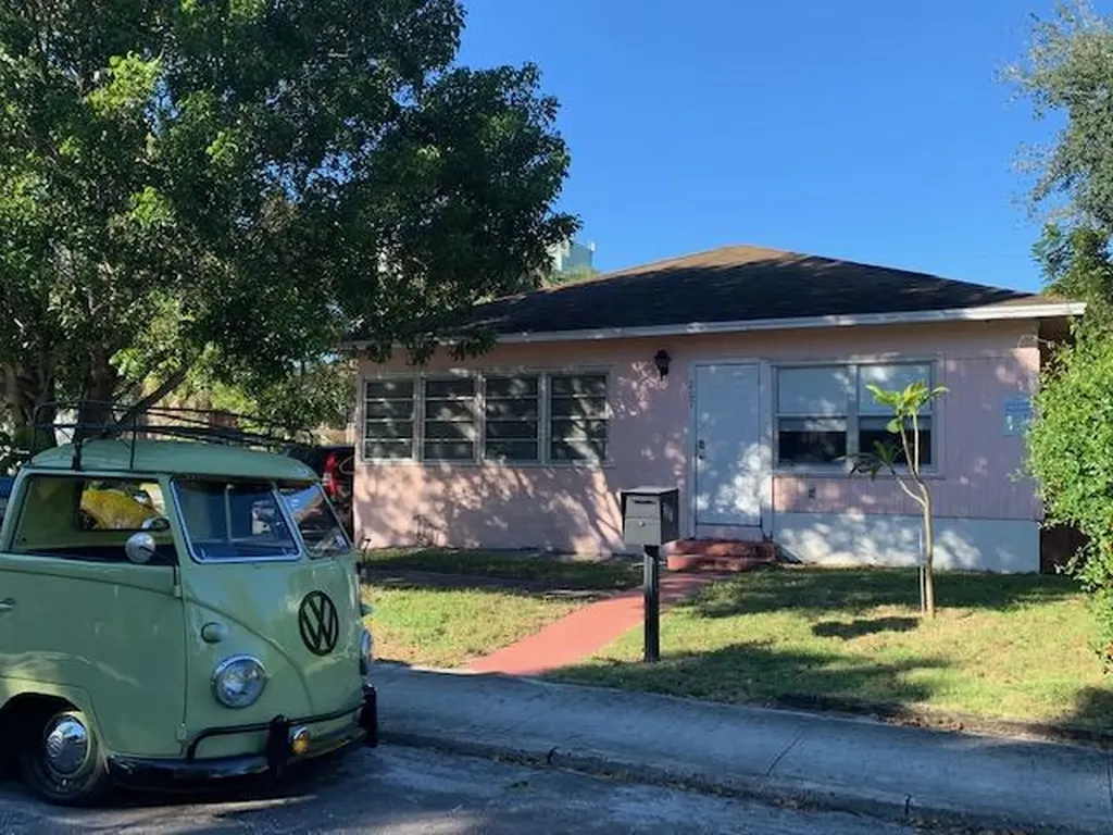 207 N D Street Lake Worth Beach FL 33460