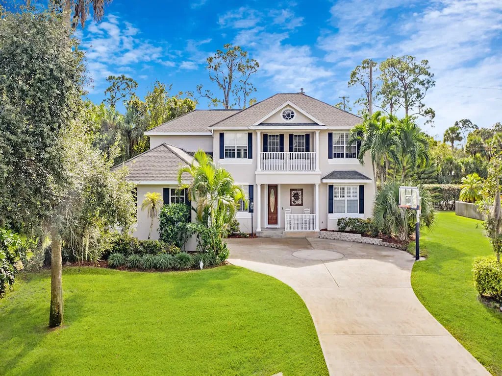 4885 12th Place Vero Beach FL 32966