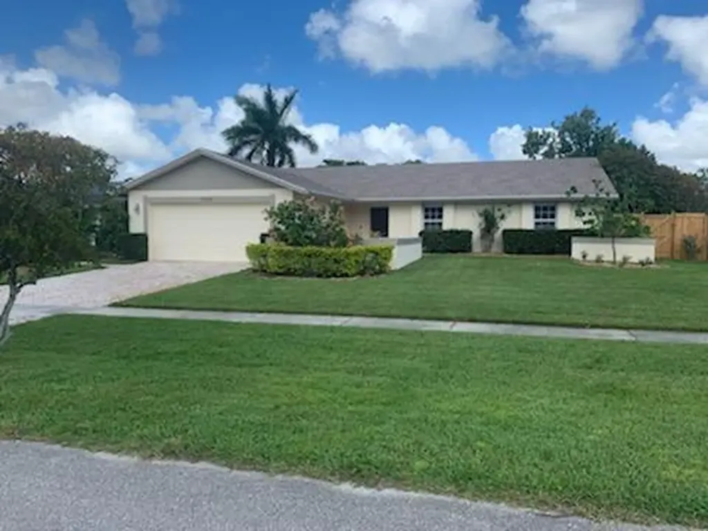 1374 Pine Valley Drive Wellington FL 33414