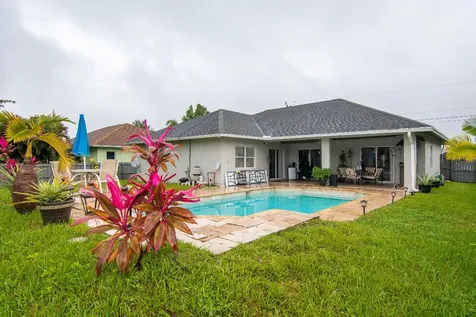 2076 SW Driftwood Street Port St Lucie FL 34953