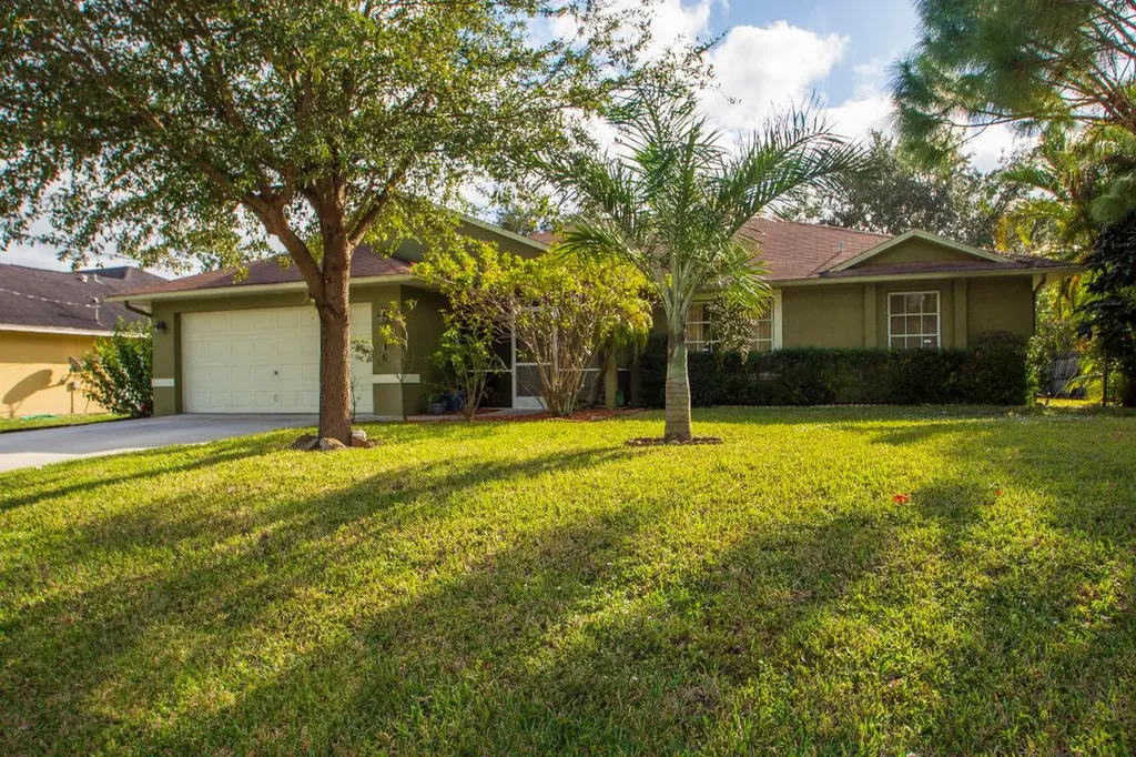 1436 SW Merchant Lane Port St Lucie FL 34953