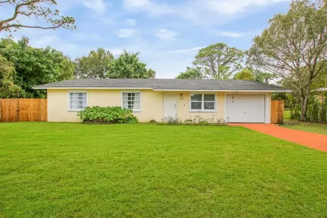 7705 Holopaw Avenue Fort Pierce FL 34951