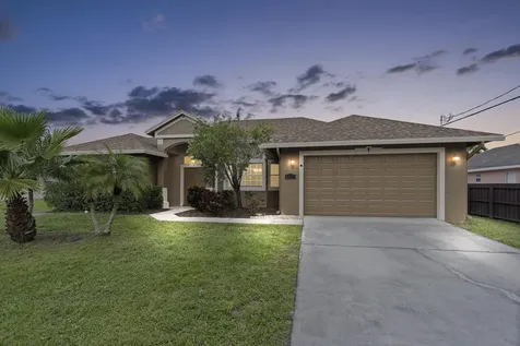 1857 SW Idaho Lane Port St Lucie FL 34953
