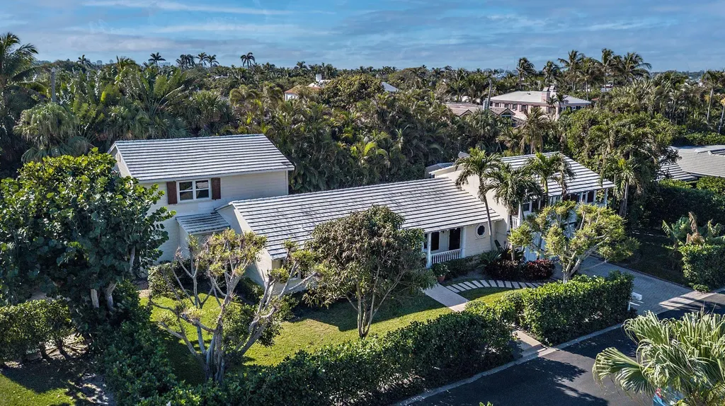 210 Osceola Way Palm Beach FL 33480