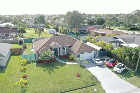 2497 SW Falcon Circle Port St Lucie FL 34953