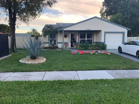 10668 Fascination Lane Royal Palm Beach FL 33411