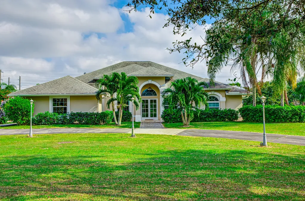 660 Cindy Circle Lane Wellington FL 33414