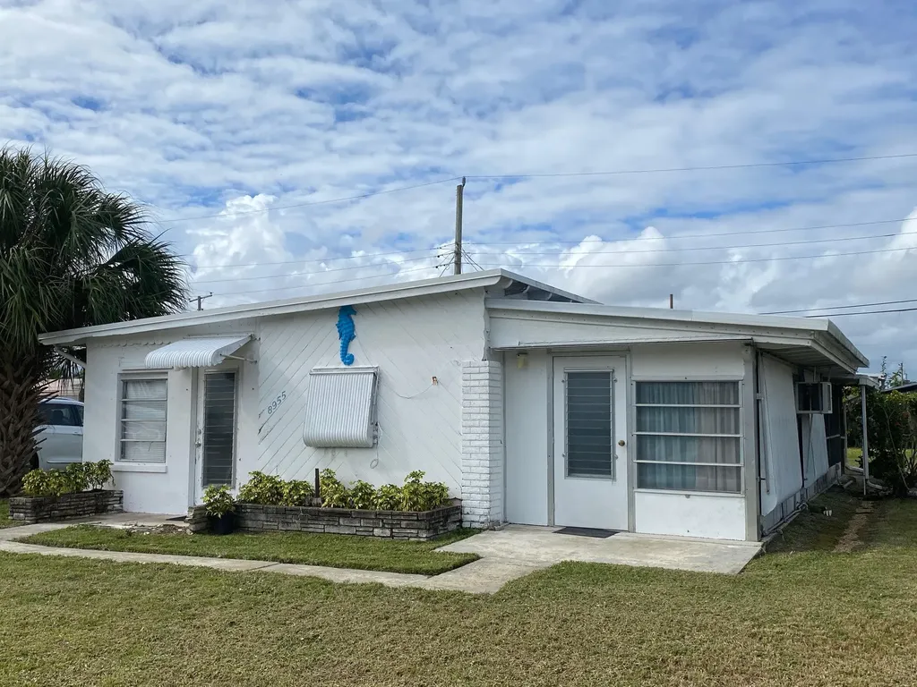 8955 Cypress Street Boynton Beach FL 33436