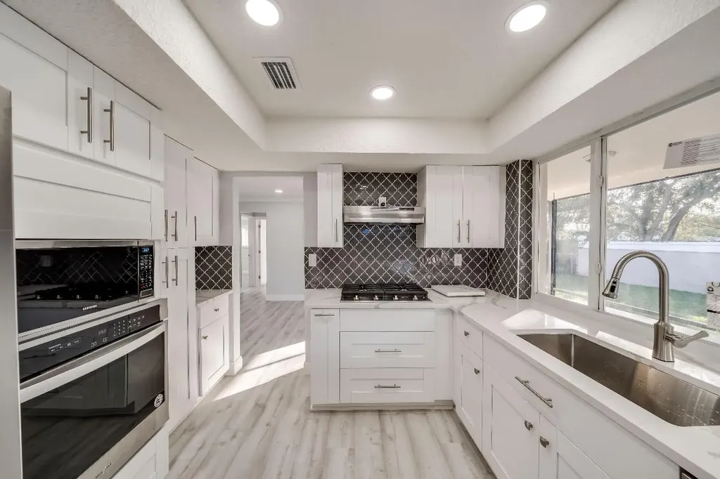 2141 NW 87th Lane Sunrise FL 33322