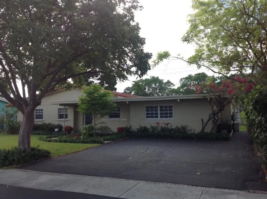 12 Forest Hills Lane Boca Raton FL 33431