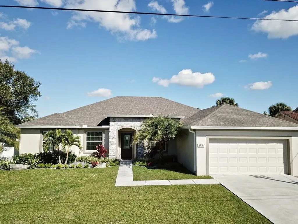 2561 SW Galiano Road Port St Lucie FL 34987