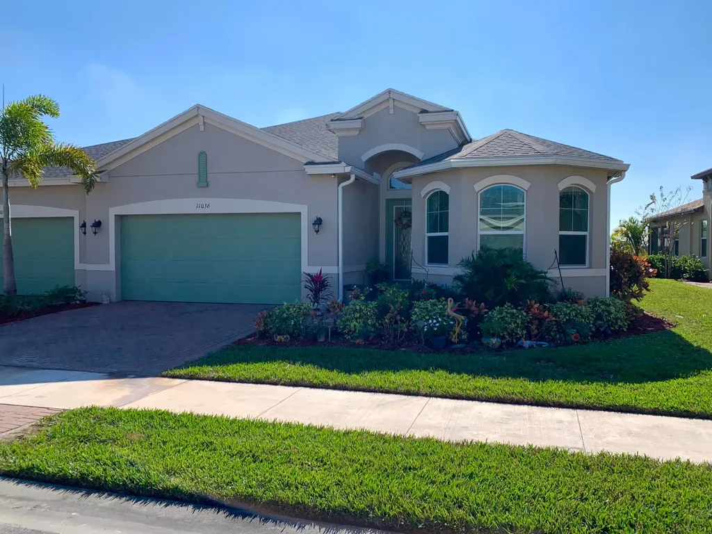 11036 SW Sunrise Lake Drive Port St Lucie FL 34987