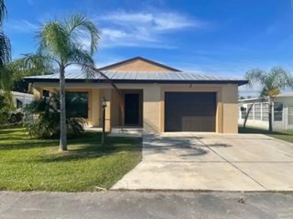 3 Huarte Way Port St Lucie FL 34952