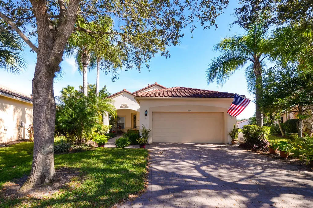 109 NW Baycrest Court Port St Lucie FL 34986
